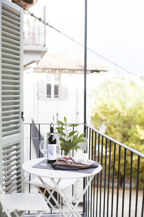 Bed and Breakfast Dimora Della Rocca Костильоле-д'Астри Экстерьер фото