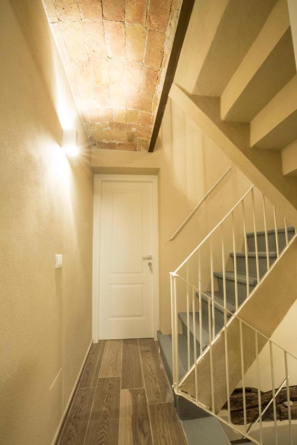 Bed and Breakfast Dimora Della Rocca Костильоле-д'Астри Экстерьер фото